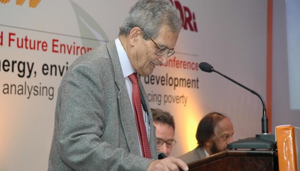 Amartya SEN