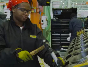 L’Afrique circulaire : un modèle pour tous ? Photo © Wayne Visser- Barloworld Caterpillar