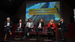 Photo conférence IA avec Philippe Guillouzic, Philippe Aghion, Corine de Bilbao, Albert Meige et Fouad Maach
